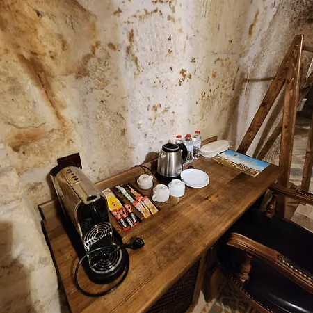 Noah's Ark Cave Hotel 3*