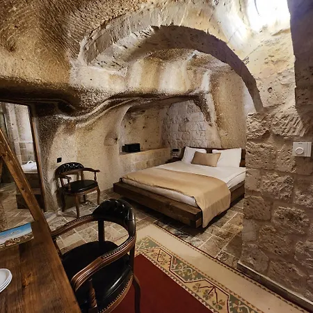 Noah's Ark Cave Hotel 3*