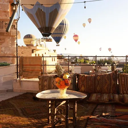 Noah's Ark Cave Hotel 3*