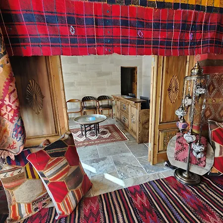 Noah's Ark Cave 호텔 3*